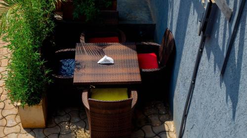 Kireka Hotel | Noaz Hotel