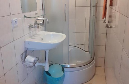 Lichen Stary House | Noclegi u Eugenii