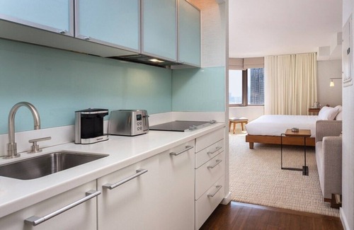 Midtown East Condo | Nocturnal Club Wyndham Midtown 45, 1 Bedroom Suite