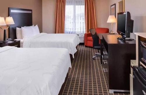 South San Francisco Hotel | Non-Smoking Two Queens Room at Hotel Nova SFO By FairBridge