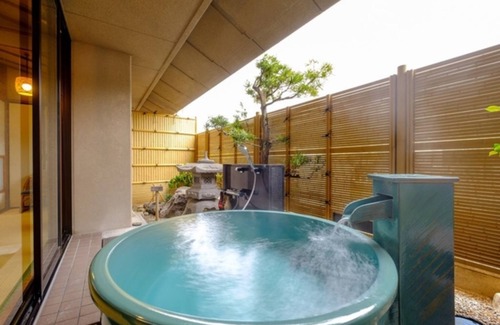 Okutsu Onsen House | NonsmokingEmphasison quality small amount of delicious kaisekiJapanese twin with openair bath /Tohakugun Tottori