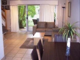 Noosaville Apartment | Noosa Gardens Riverside Resort