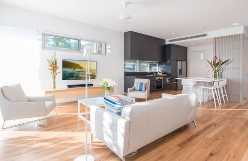 Noosa Heads Villa | Noosa villa one five - Rooftop Plunge Pool and BBQ.