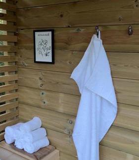 Varing Other | Nordom tent glamping sweden