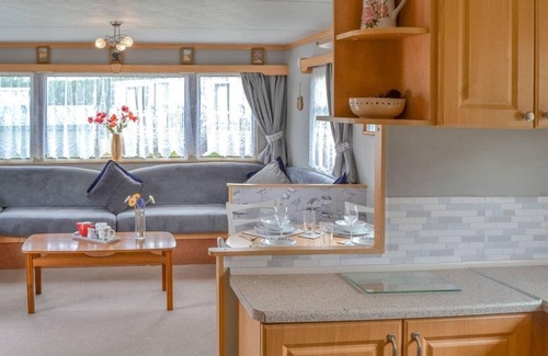 Bacton House | Norfolk Poppy Caravan - Sleeps 4 with Free WiFi and SKY TV.