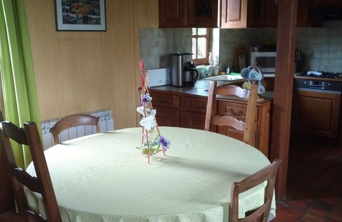 Saint-Gervais-des-Sablons Cottage | Normandy house with private pool