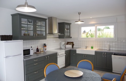 Guilberville Cottage | Normandie (Manche) 4-star GITE de CHARME, spacious, comfortable, enclosed garden