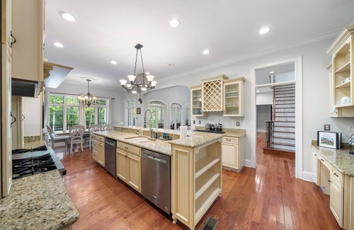 Caryville House | Norris Lake Manor-Exquisite Waterfront with *Private Dock *Pool *Hot tub *Game room