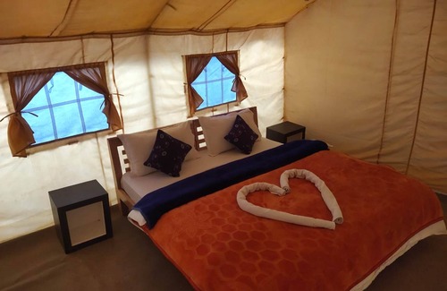 Hunder Hotel | Northern Valley Camp