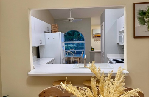 Vanderbilt Beach Villa | Northshore Lake Villa-West of Tamiami-Sidewalk to Wiggins Pass Beach- 3bds 2 bth