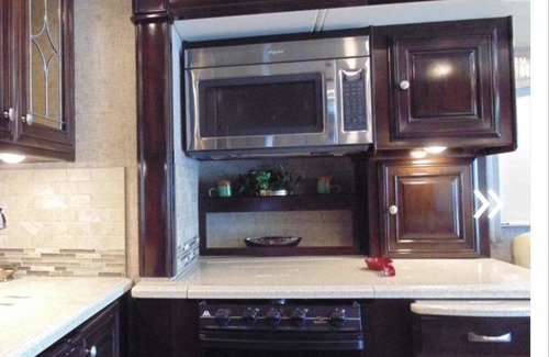Lake George House | Not CAMPING but….GLAMPING