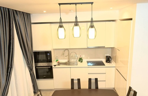 Roman Ridge Apartment | Nova luxe 2 Bed Executive Stay