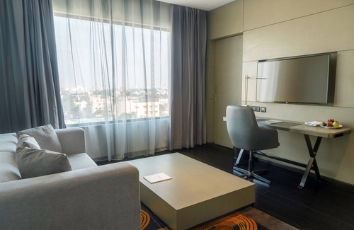 Alwarpet Hotel | Novotel Chennai Chamiers Road Hotel