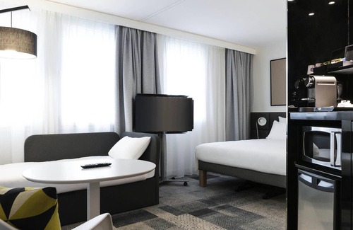 Plaisance Hotel | Novotel Suites Paris Expo Porte de Versailles