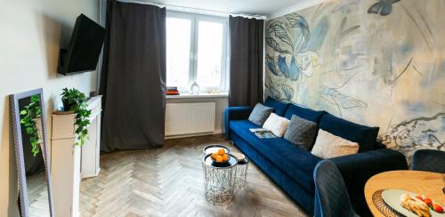 Centrum Apartment | Nowogrodzka 78 - Apartament dla 4 osób - 200m od Szpitala Klinicznego na Lindleya - 1km do Dworca Centralnego - Wifi - Smart TV 45 cali