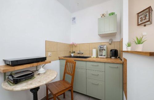 Krowodrza Apartment | Nowowiejska Cosy Studio for 6 people in Cracow by Noclegi Renters