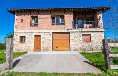 Ribamontan al Monte House | ¡Nueva! Encantadora casa rústica, cómoda y amplia.