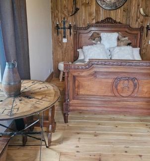 Lantignie House | Nuit de Légende en Beaujolais