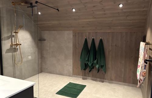 Hovag Apartment | Ny leilighet 5 min fra Dyreparken