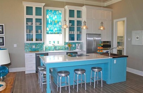 Surf Side Shores House | O My Scallops. Displayed on the cover of Better Homes and Gardens!