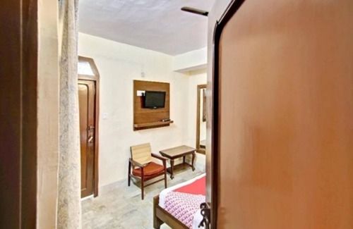 Mallital Hotel | Oak Shade Hotel
