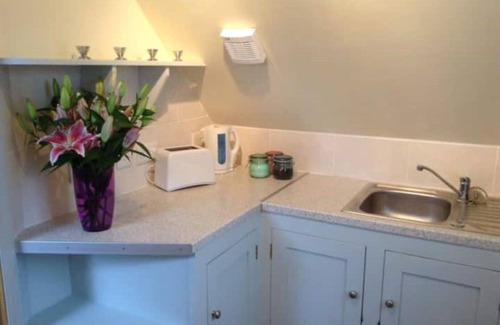 Hoptonheath Apartment | Oakheath studio apartment.