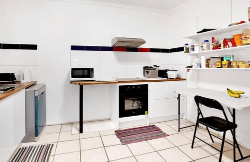 Burnie House | Oakleigh Guest House - Room 9
