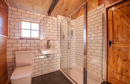 Upper Harbledown Cabin | Oakside Tree Tops