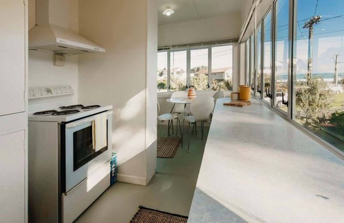 Oakura Villa | Oakura Beach Family Bach Retreat