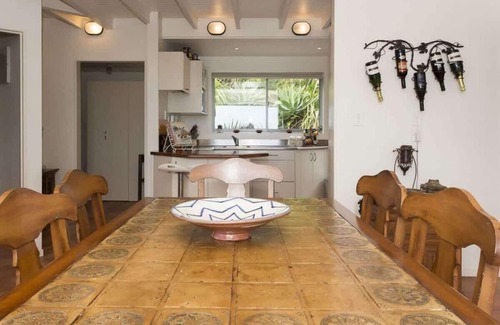 Oakura Villa | Oakura Beachfront Cottage Retreat