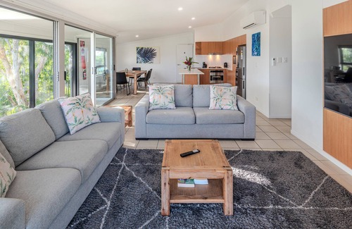 Hamilton Island Apartment | Oasis 8, Beautiful Apartment on Hamilton Island