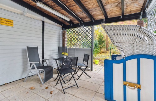 Eichwalde Apartment | Oasis for 2 - opened in 2023 - private bathroom, parking, Smart TV with Netflix
