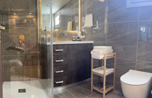 Limassol Apartment | Oasis Penthouse Luxury Suite