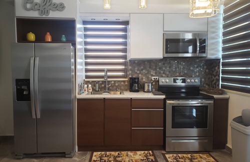 Camaceyes Apartment | oasis swimming pool house