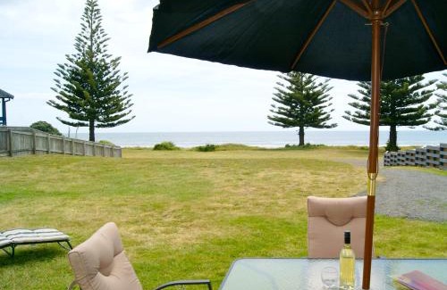Ohope House | Ocean Bach - Ohope Beach Bach