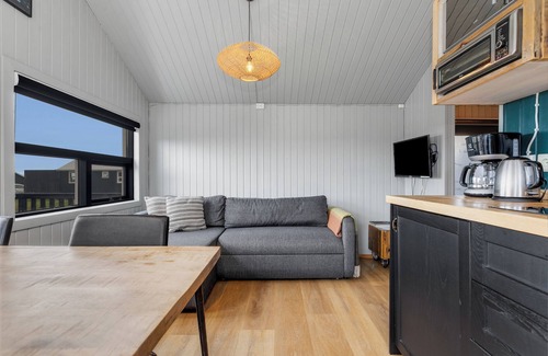 Sandgerdi Cabin | Ocean Break Cabins