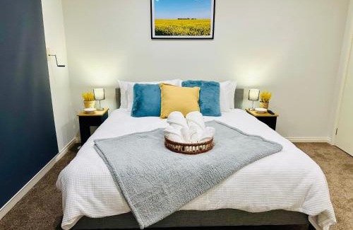 Ocean Grove House | Ocean Breeze Family Getaway - Short drive to Beach, Wineries, Kids Golf & Adventure Park