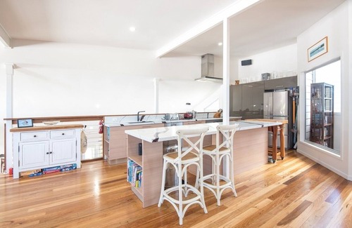 Sunshine Beach House | Ocean Breeze - Sunshine Beach Family Home
