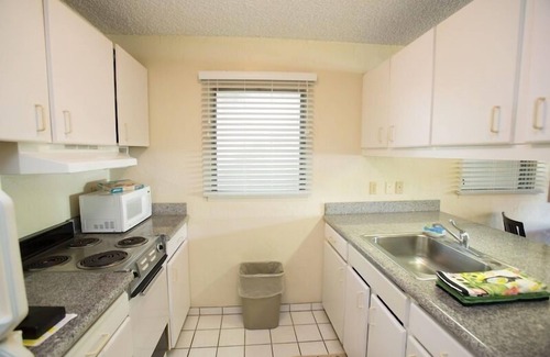Wailua Apartment | Ocean front full kitchen 1 Bed 1 Bath free parking, free wifi,free resort fees