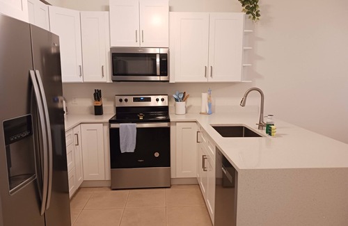 Englewood East House | "Ocean Pearl" 2-bd, 2 full bath spacious home.