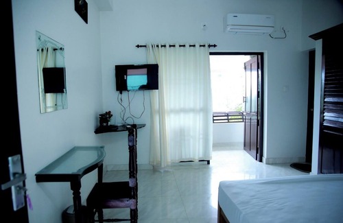 Kovalam Hotel | Ocean Queen Palace Hotel
