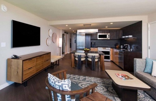 Waikoloa Condo | Ocean Tower, a Hilton Grand Vacations Club - 2 Bedroom Penthouse Premier - Ocean View