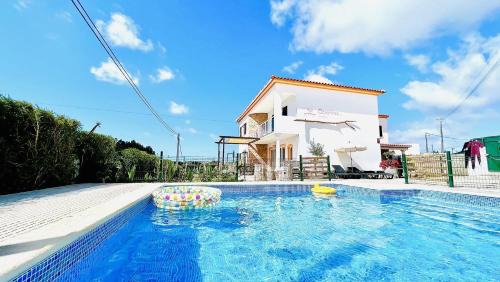 Peniche House | Ocean Tree Ferrel