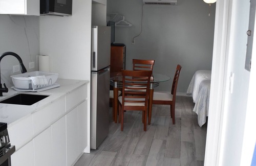 Seven Mile Beach Apartment | Ocean View Deluxe Studio with Private Deck