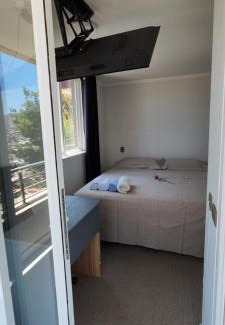 Valparaiso Apartment | Ocean View & Pool Family Apartment 7P