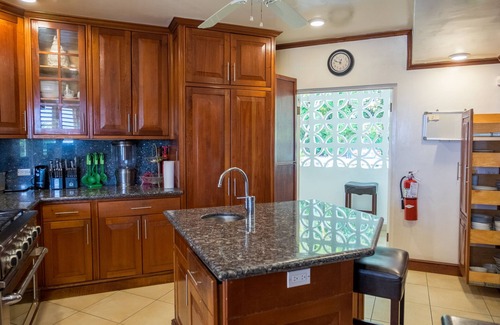 Montego Bay Villa | OCEAN VIEW,PRIVATE POOL,Montego Bay, Jamaica, Housekeeper daily. 5 Acres