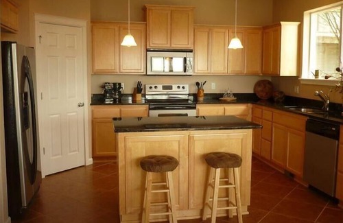 Roads End House | Ocean View with 3 Master Suites in Roads End!