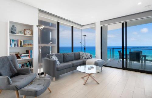 Palm Beach Apartment | Ocean Views Apartment with Rooftop Pool - CoastHM