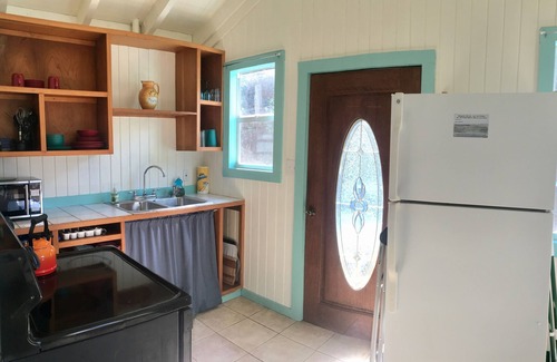Estate Calabash Boom Cottage | Ocean Views, Kitchen & Amenities - Perfect for Budget-Minded Travelers