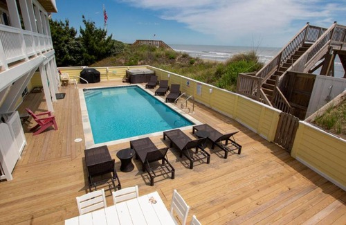 Whalehead Beach House | OCEANFRONT, 12 BRs, Priv Pool, Pool Table, ELEV, OCean Views, Theater Rm, WL853, Out of Office OBX